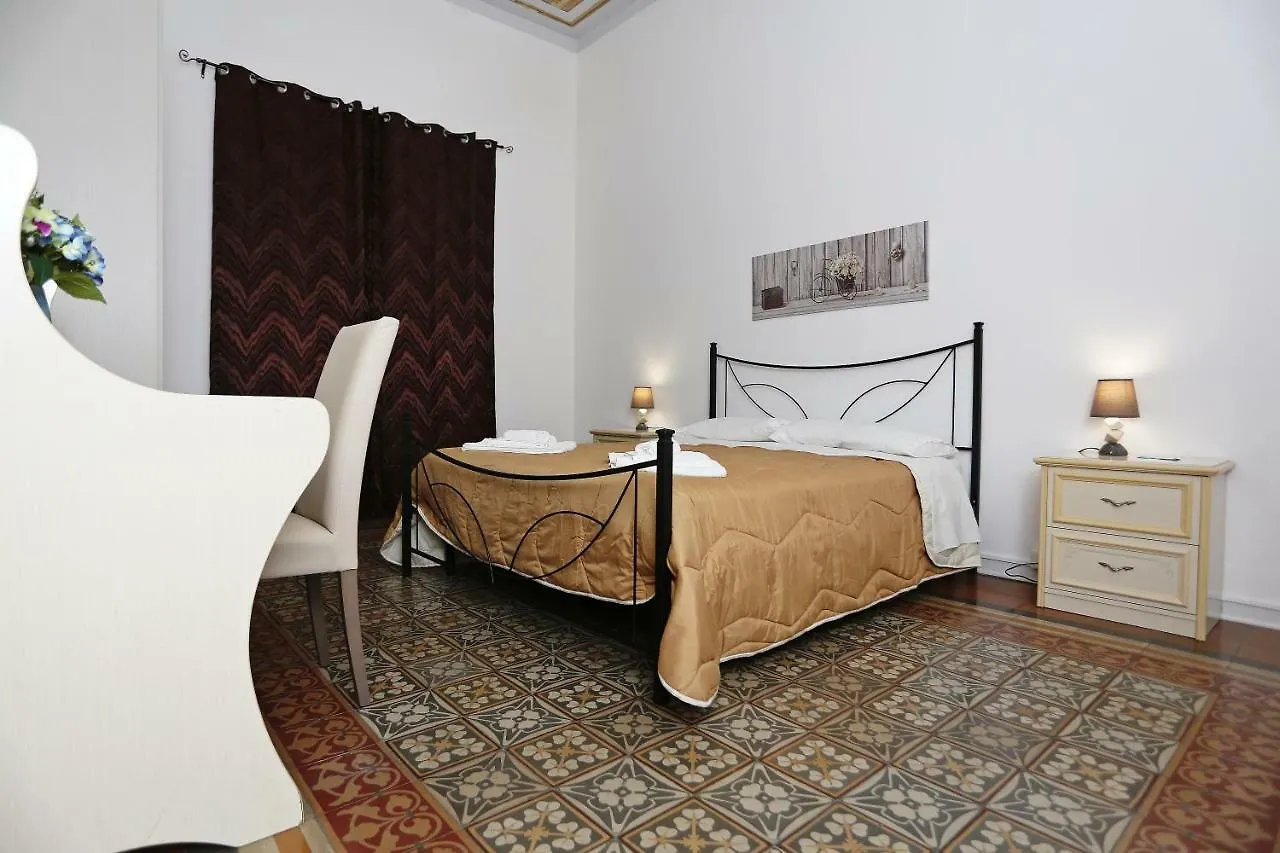 Bed and Breakfast Rest And Go à Palerme Couette-café